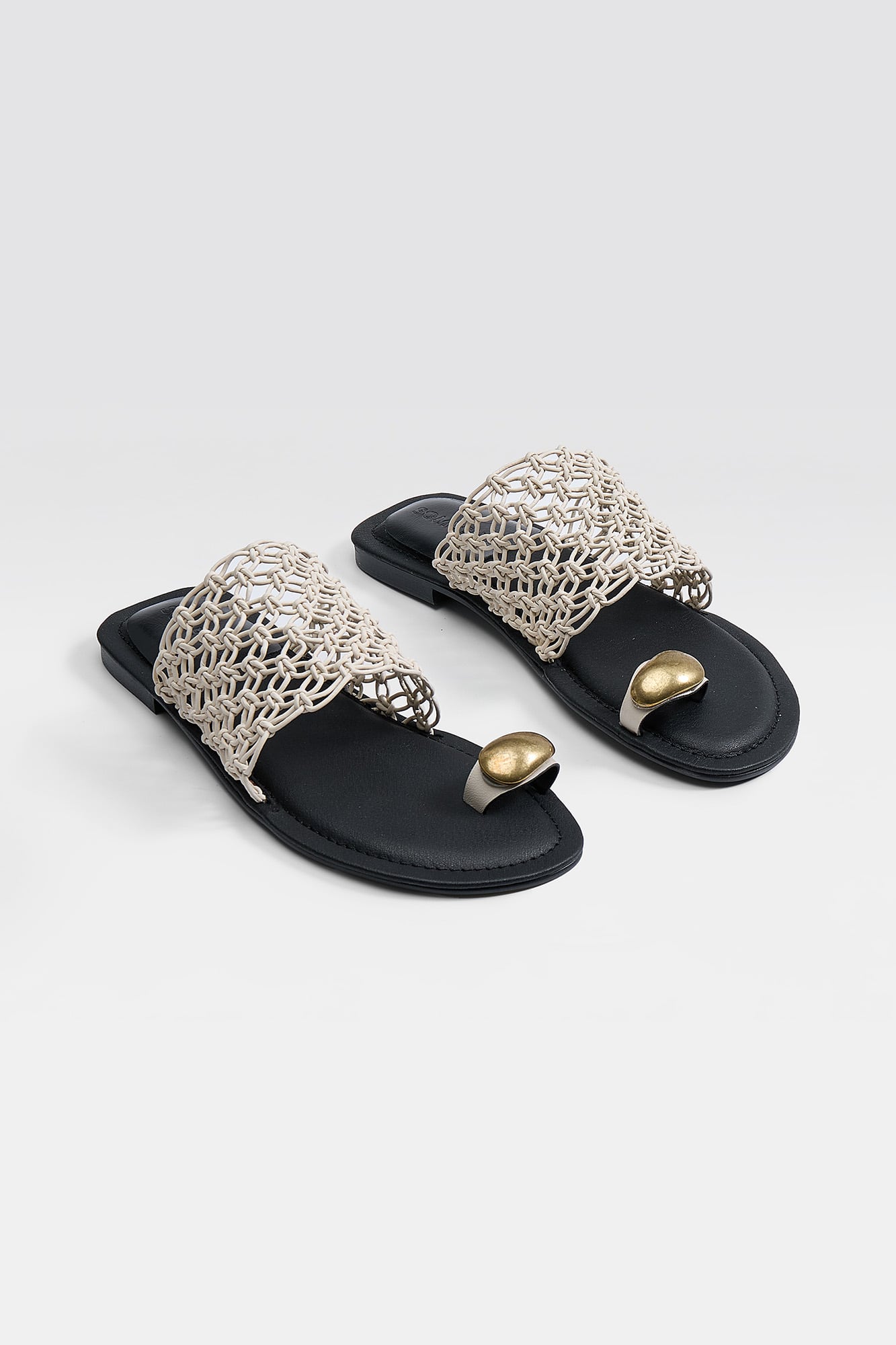 Juni Sandals - Off White - SOMECHIC