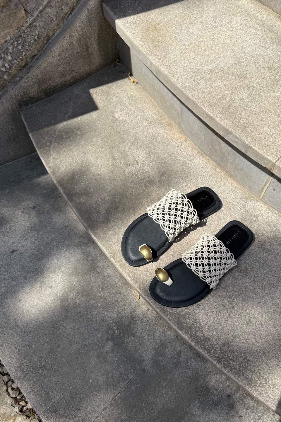 Juni Sandals - Off White - SOMECHIC