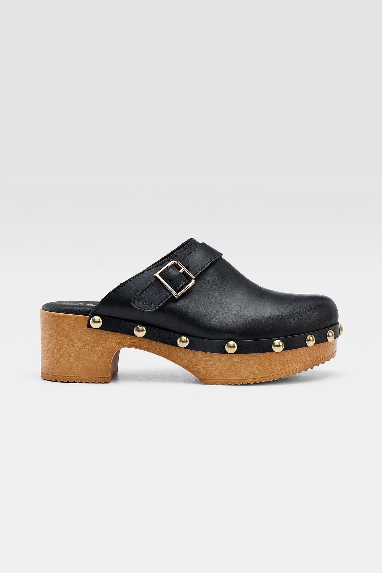 Sierra Clogs - Black - SOMECHIC